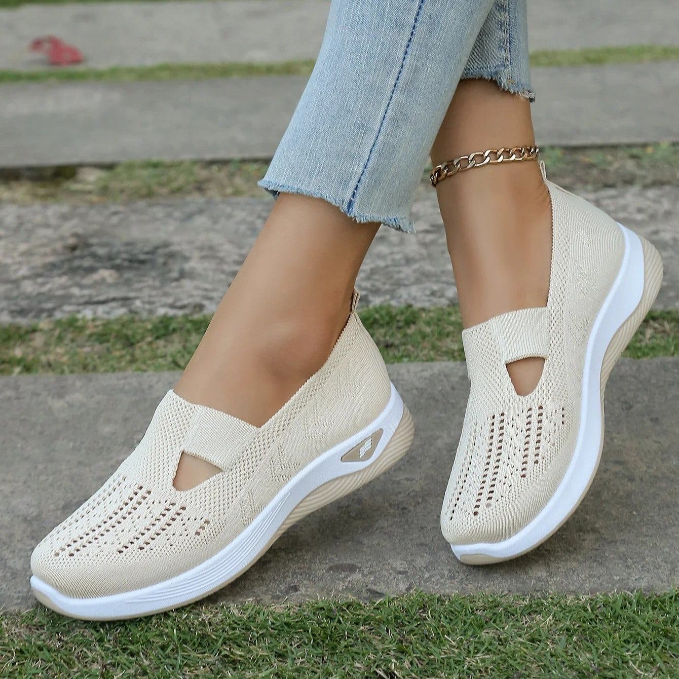 Los zapatos correctivos más cómodos. Mejoran el equilibrio de los mayores y permiten caminar sin dolor todo el día.